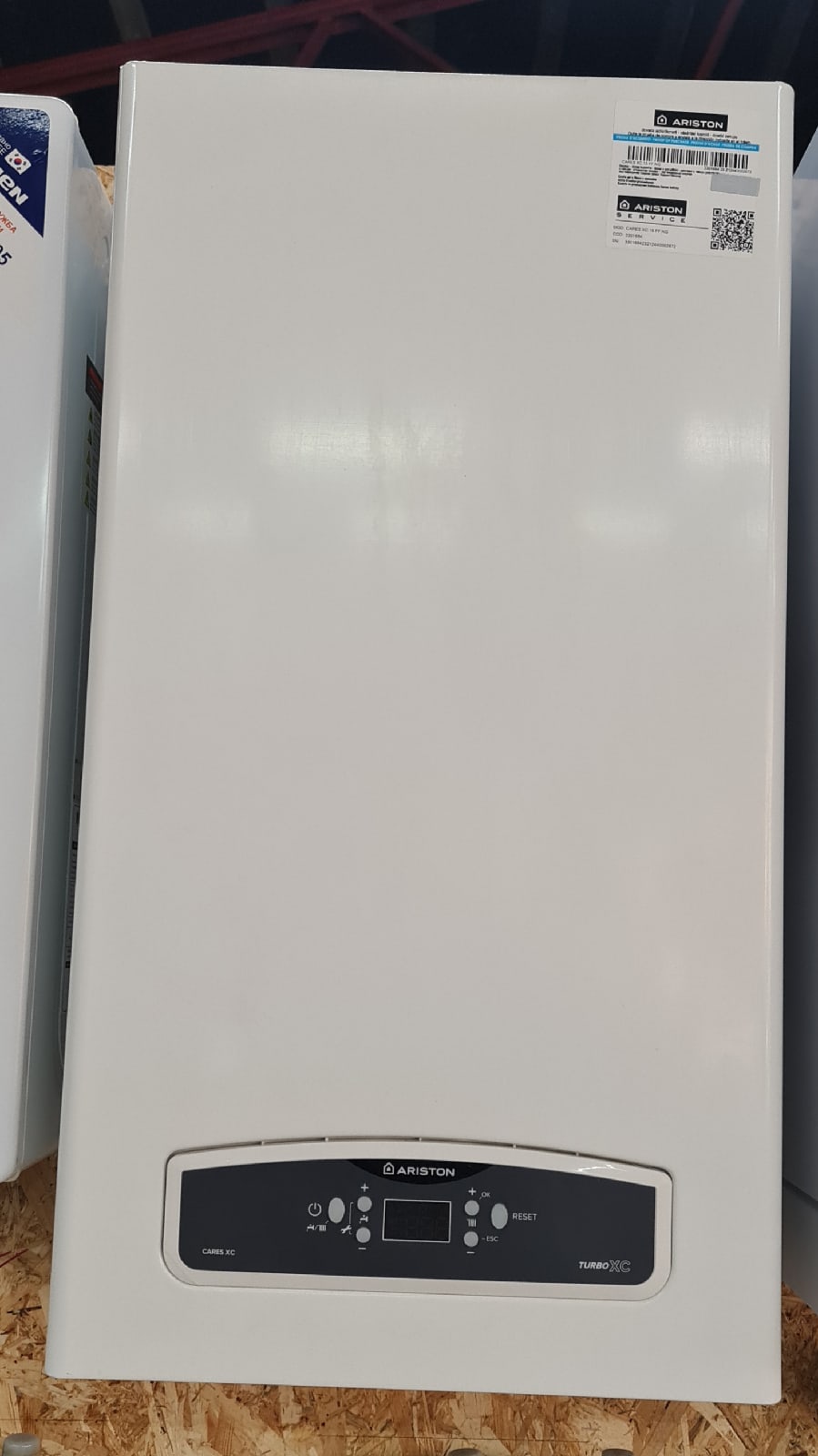 фото Газовый котел Ariston Cares XC 10 FF